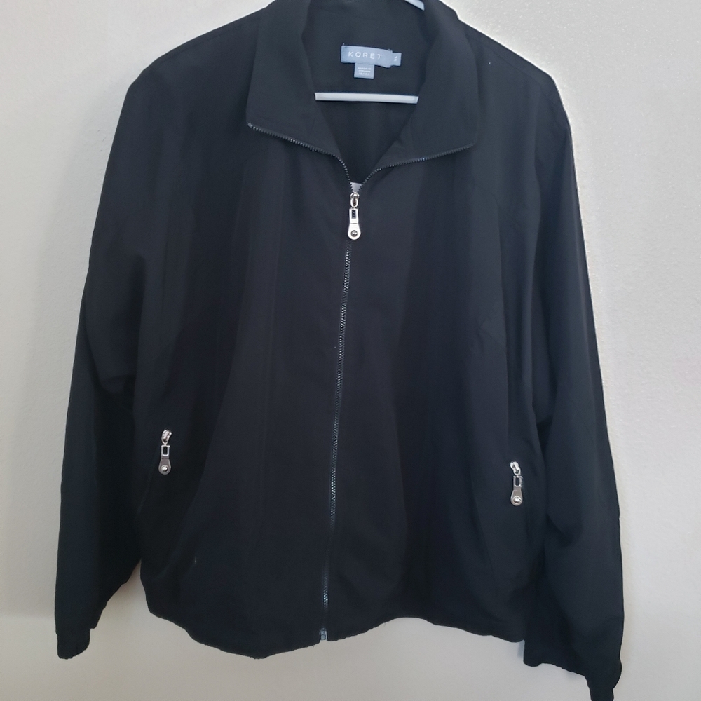 Lightweight zip up jacket - Picture 2 of 3